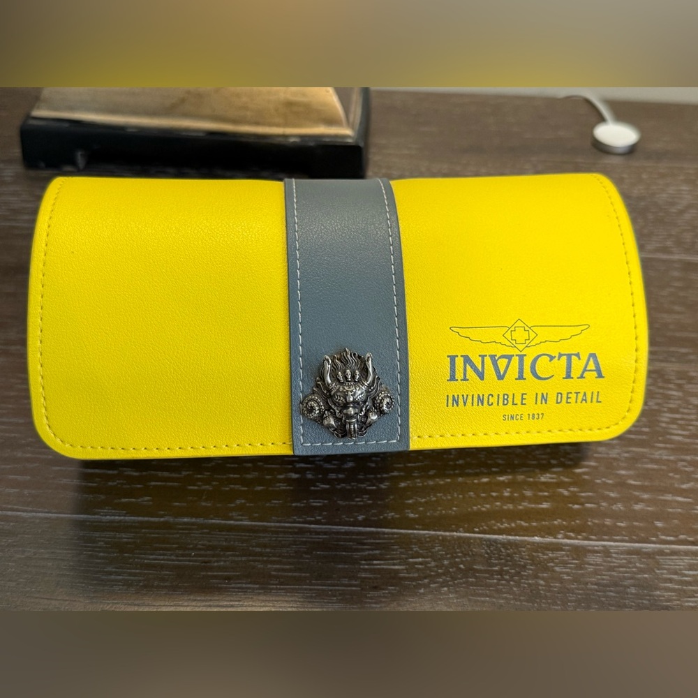 Invicta Gray and Yellow 3 Slot, Watch Roll
